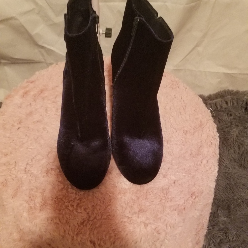 Dark Blue Velvet Dress Booties